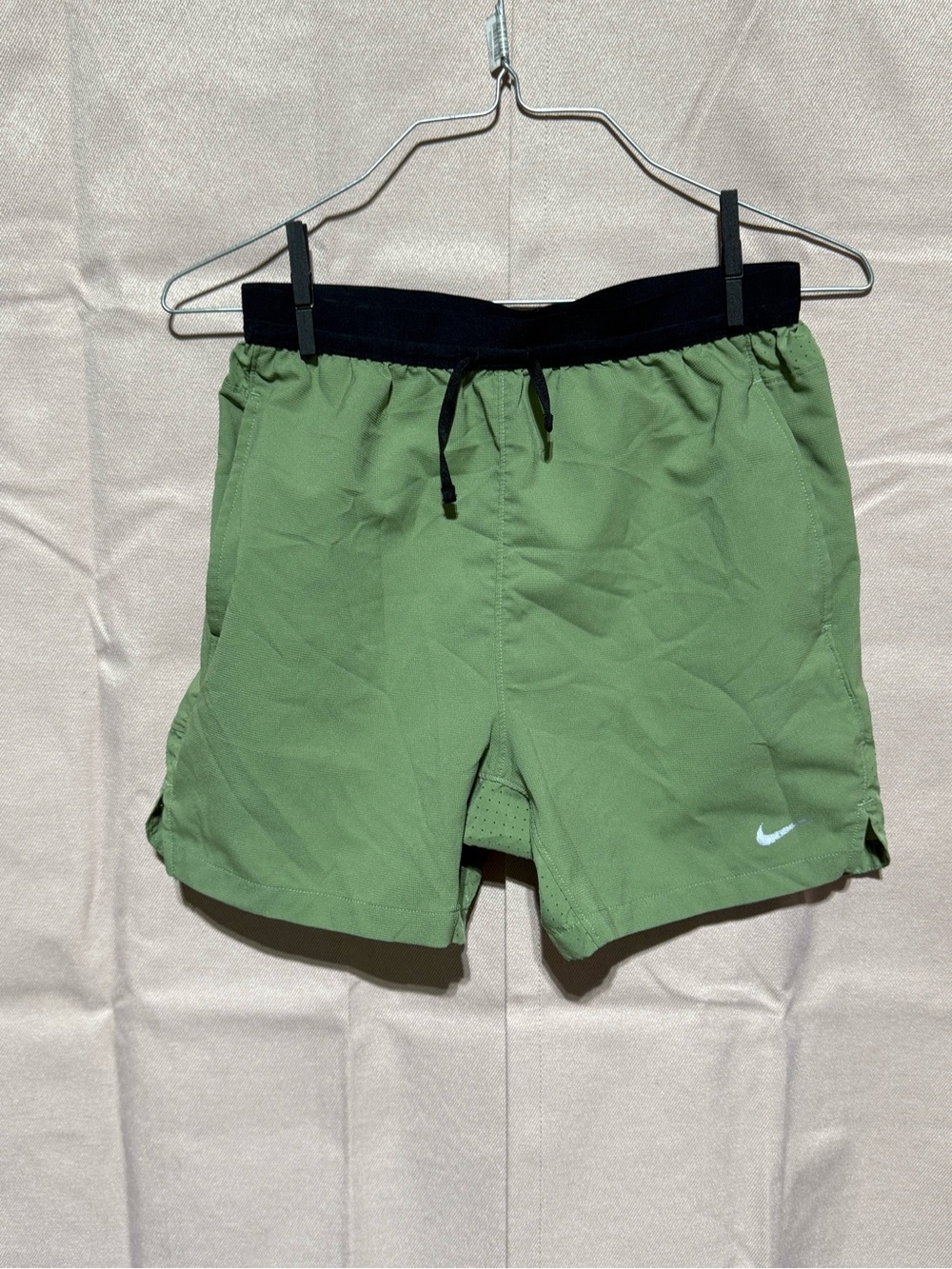 Nike Kids Green Dri-FIT Athletic Running Shorts Black Waistband Size L
